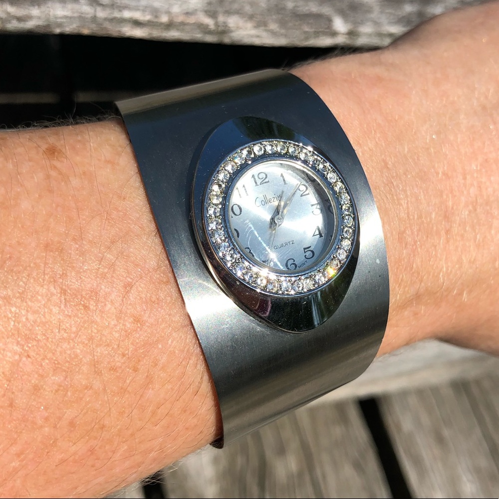 - Vintage Collezie Wrap Watch! EUC!